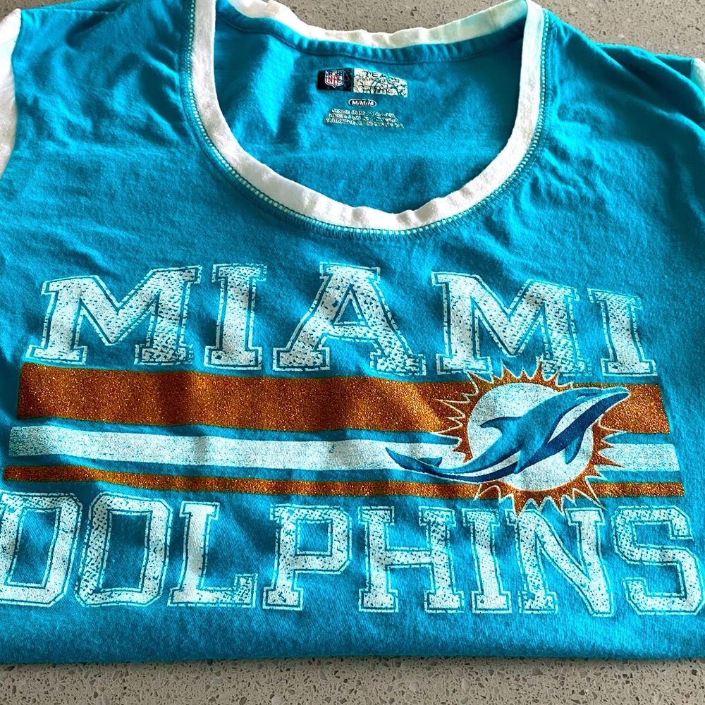 WOMEN’S MIAMI DOLPHINS MEDIUM T SHIRT